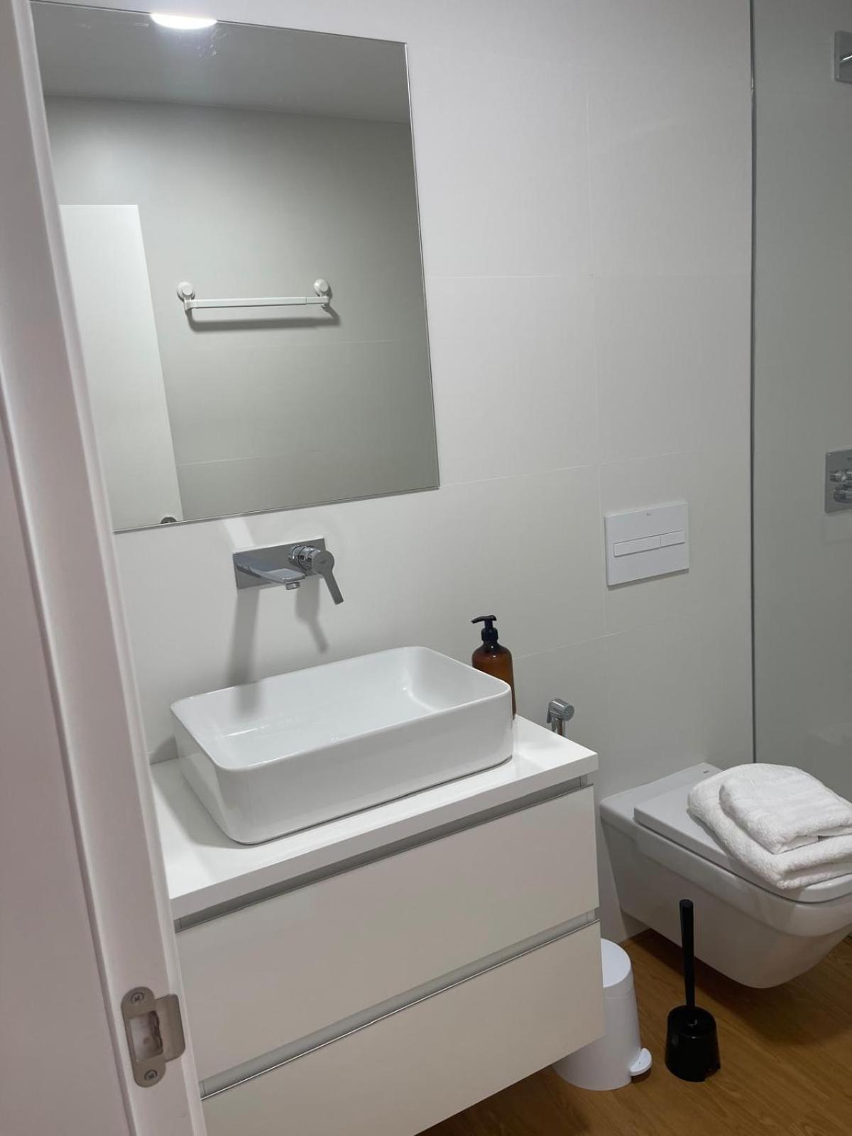 Apartamento Calle Rodrigo De Triana Con Opcion De Parking Севілья Екстер'єр фото