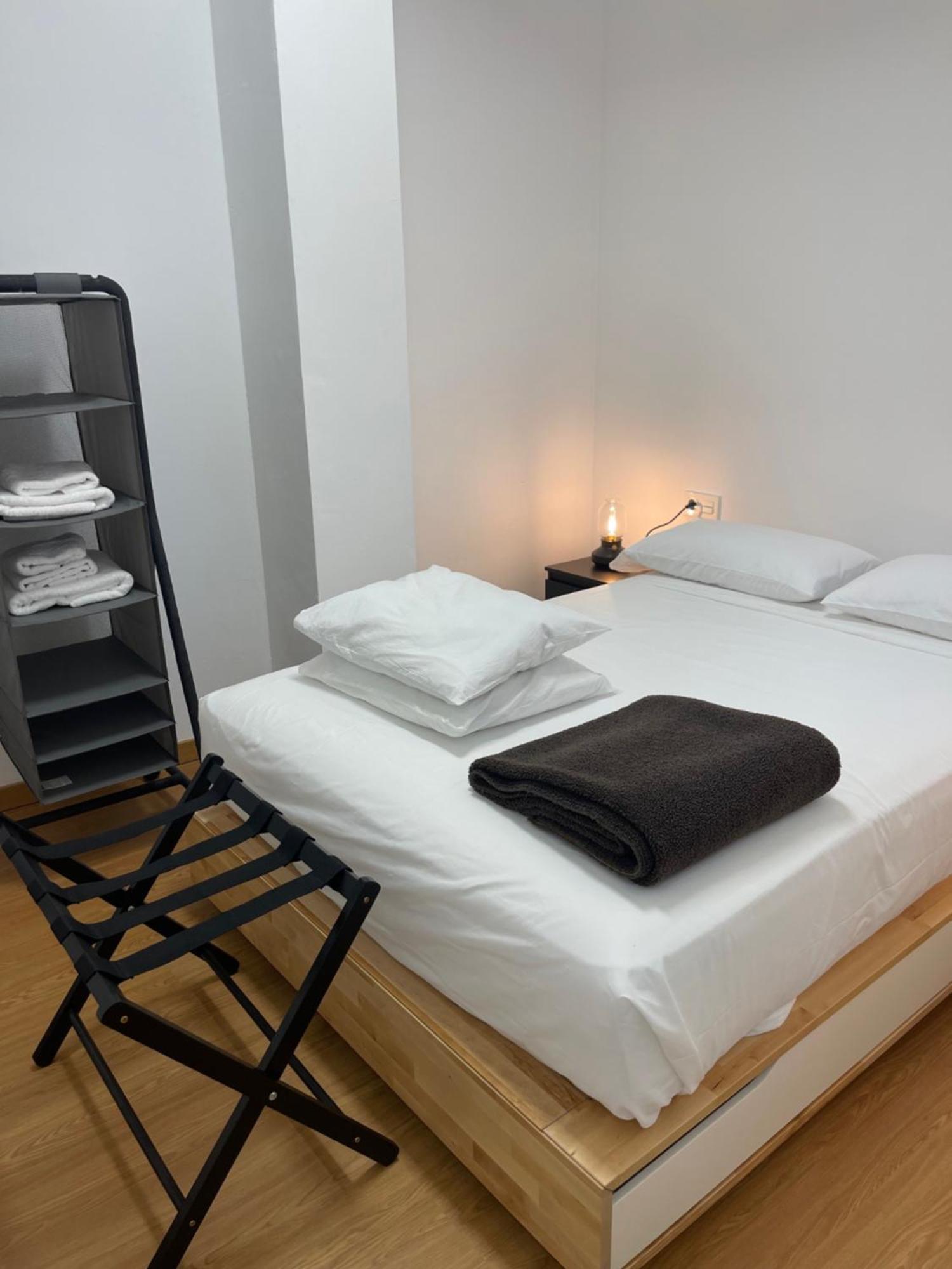 Apartamento Calle Rodrigo De Triana Con Opcion De Parking Севілья Екстер'єр фото